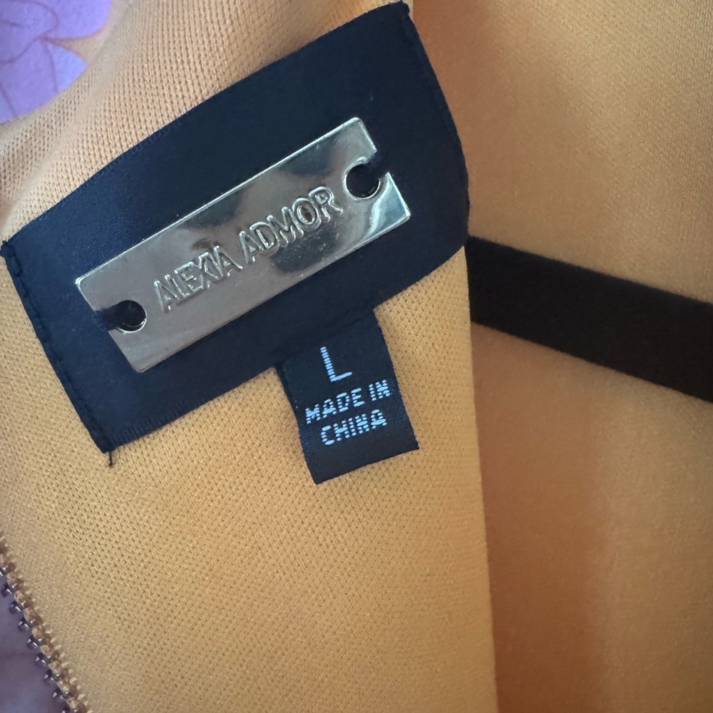 Alexia Admor Gold Dress size L - Picture 4 of 4